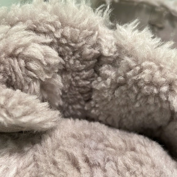 Classic Sparkle Bow Boot | UGG - Picture 9 of 10